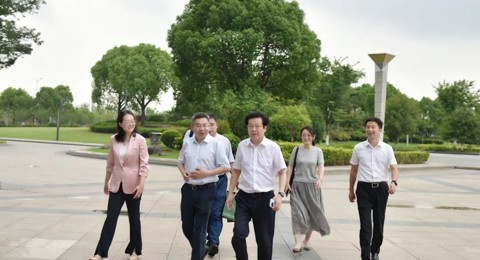 双高联动 共育英才——东南大学副校长金石来校开展合作交流